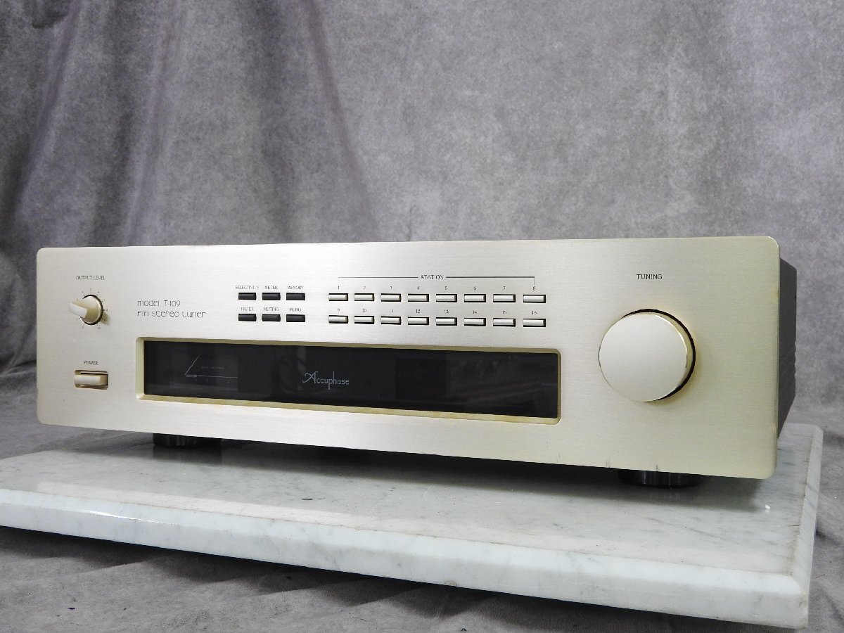 Accuphase T-109